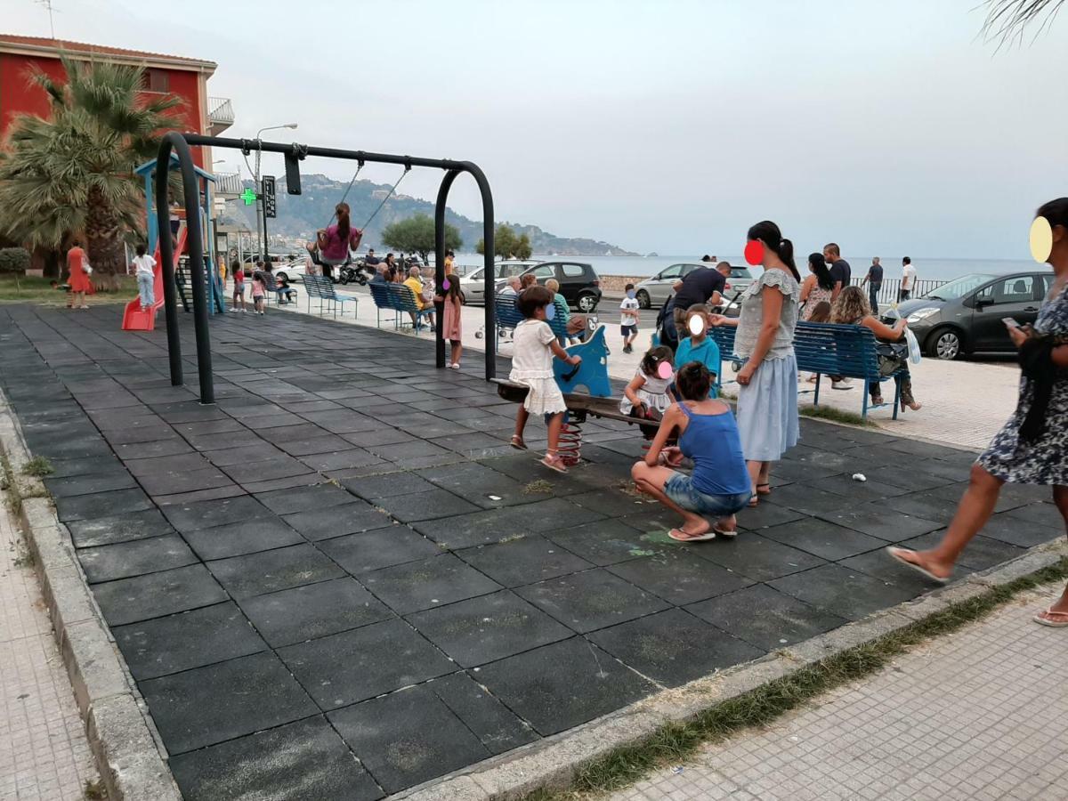 La Casa Nel Vicolo Giardini Naxos Exterior foto
